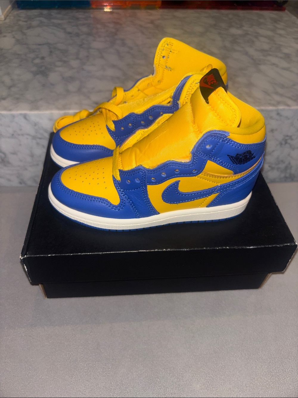 NWT RARE sold out Kids Air Jordan 1 Retro High OG (PS) 'REVERSE LANEY'